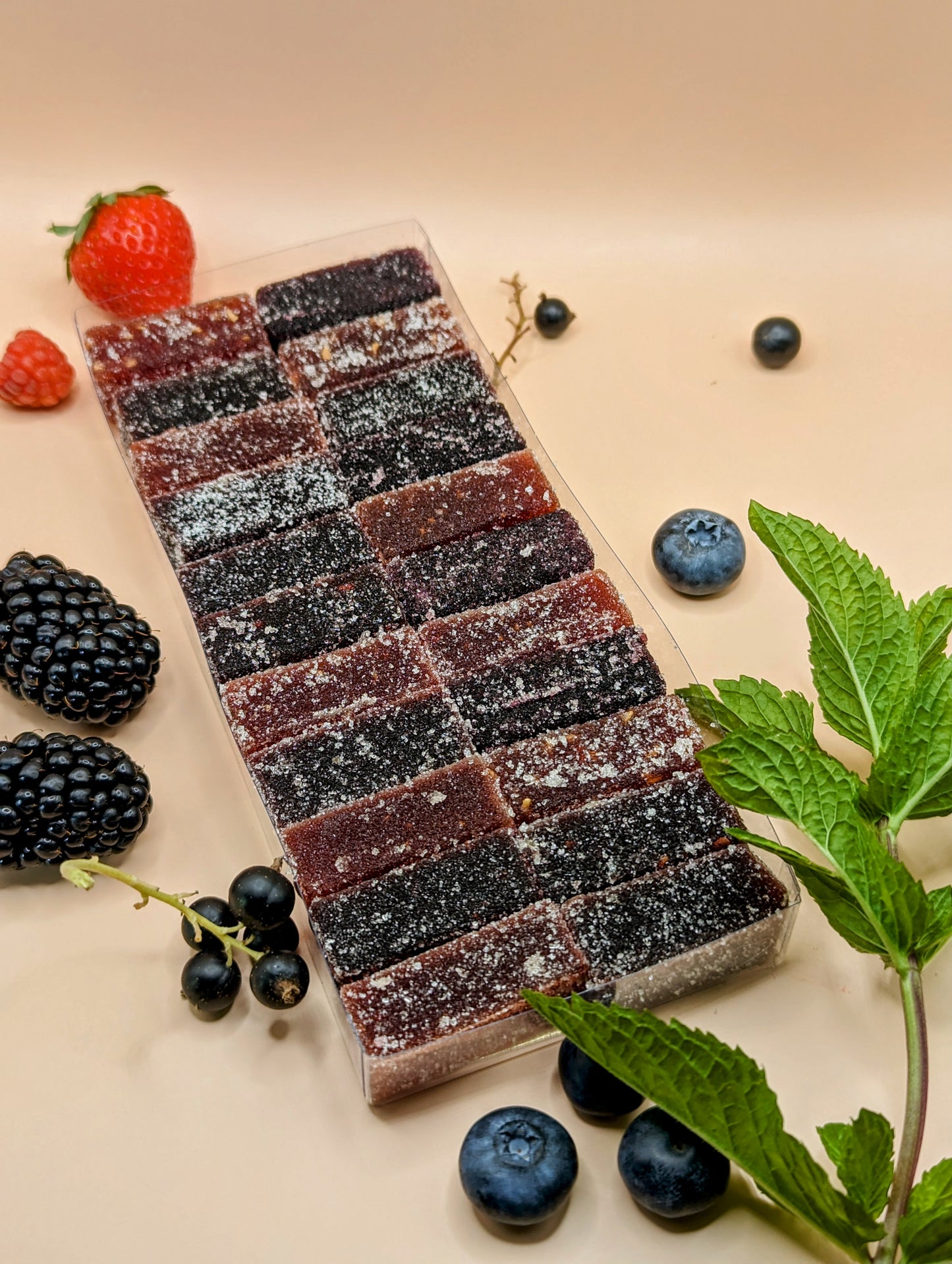 Coffret perles rouges - 250g (Cassis, Mûre Violette, Fruits des bois, Myrtille, Fraise et Framboise)