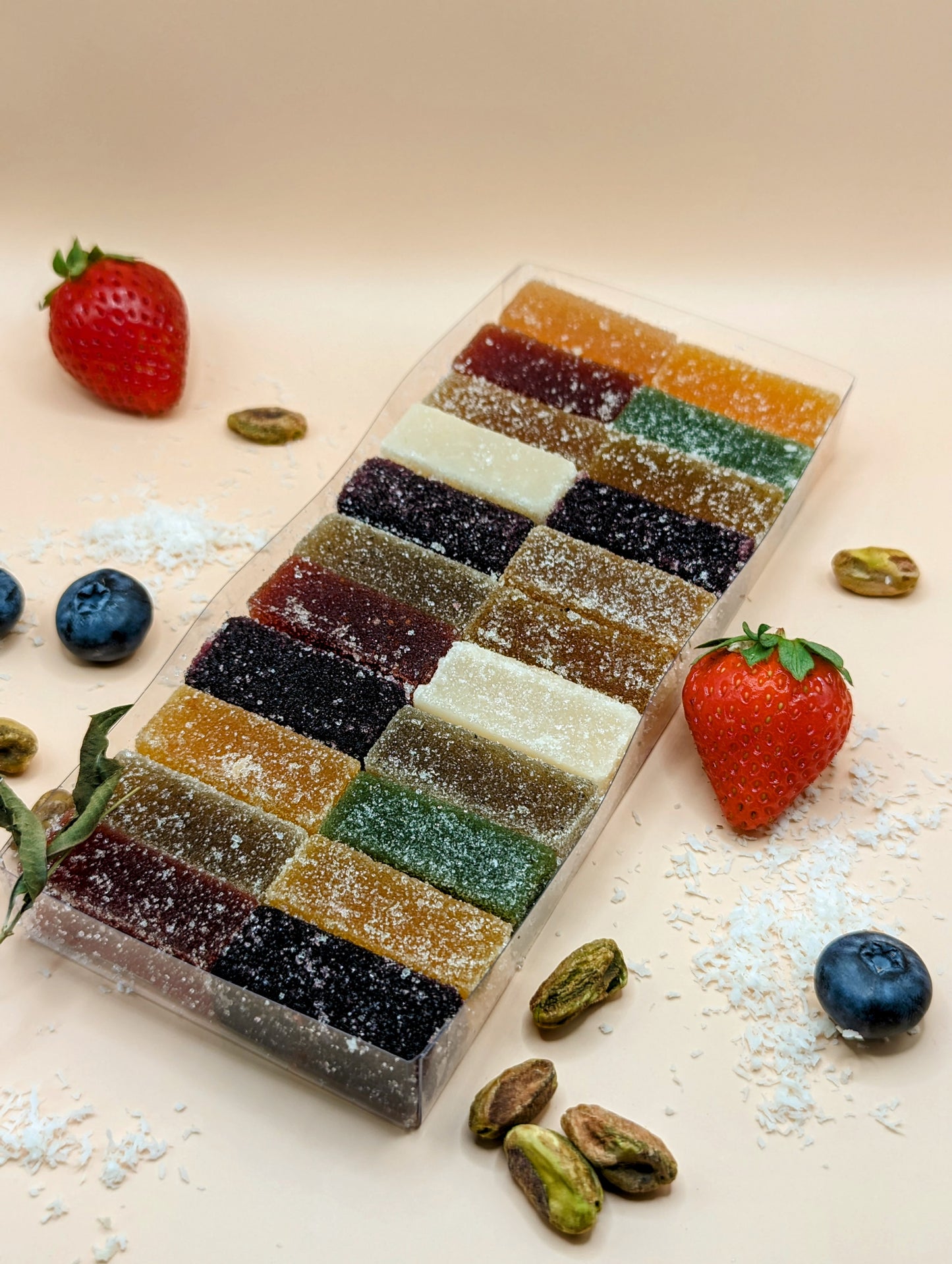 Coffret gourmand - 250g (Pistache, Caramel au beurre salé, Noix de Coco, Fraise, Verveine, Myrtille et Citron yuzu)