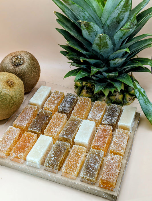 Coffret des îles - 220g (Ananas, Mangue, Kiwi, Fruit de la passion, Noix de coco, Cocktail exotique)