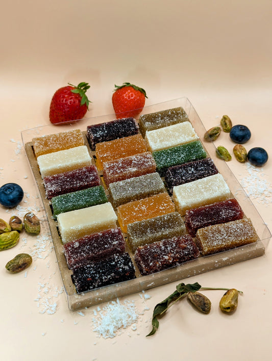 Coffret gourmand - 220g (Pistache, Caramel au beurre salé, Noix de Coco, Fraise, Verveine, Myrtille et Citron yuzu)